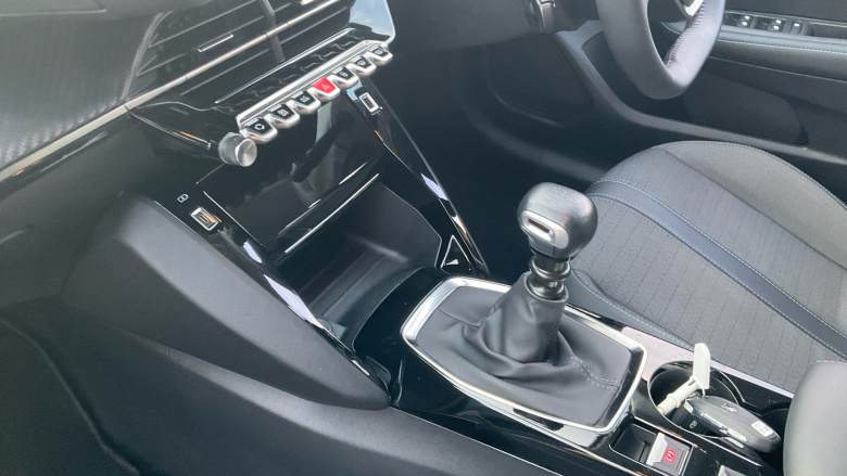 Peugeot 208 1.2 PureTech 100 Allure Premium + 5dr Petrol Hatchback